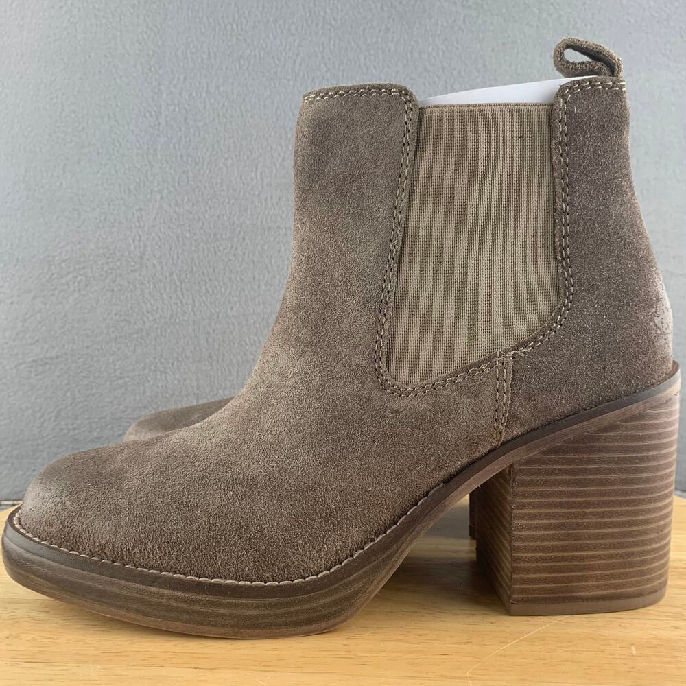 Diba True Ser Eeta Platform Chelsea Booties Grey Leather Women’s Size 9.5 US
